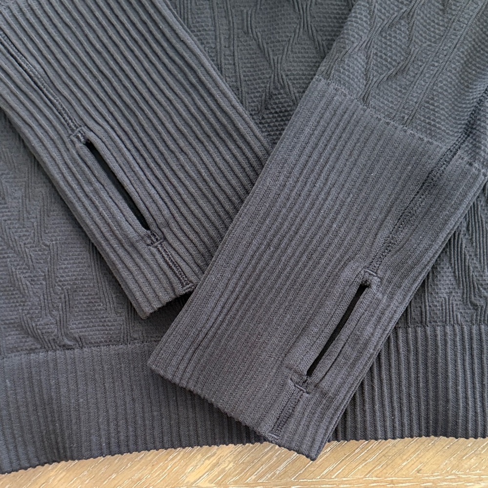 lululemon athletica black long sleeve top - Picture 5 of 7